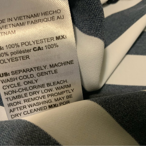 Great ladies 🔥NWOT,BUY IT NOW🔥 Chico’s,  blue/white stripe tunic size 3.(14-16) - Picture 7 of 7